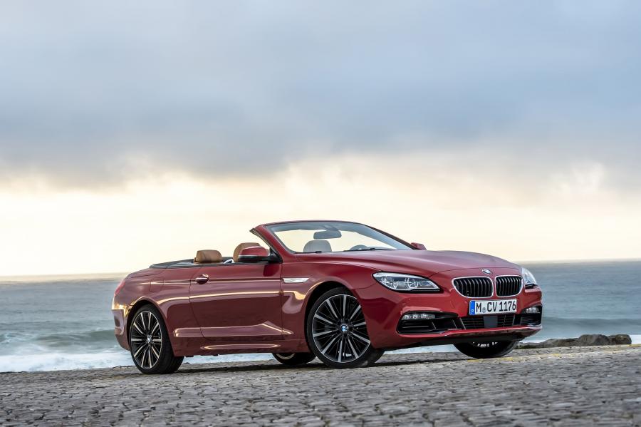  BMW 650i Convertible 2015 года  (фото 42 из 49)